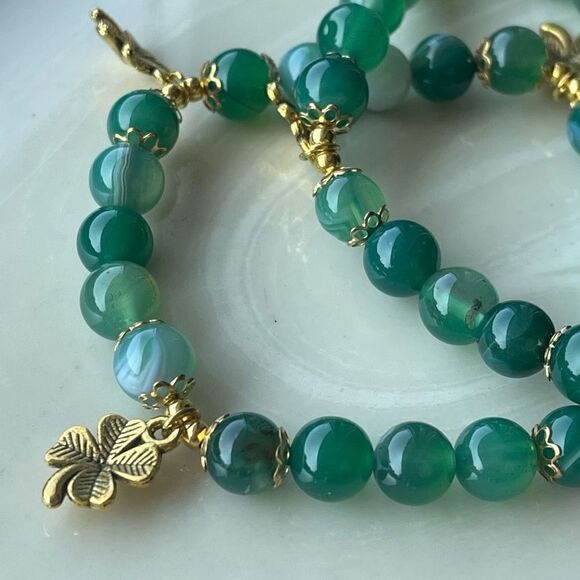 Green dyed agate 4 leaf clover ONE stretch bracelet NEW beaded reiki meditation - Picture 7 of 13
